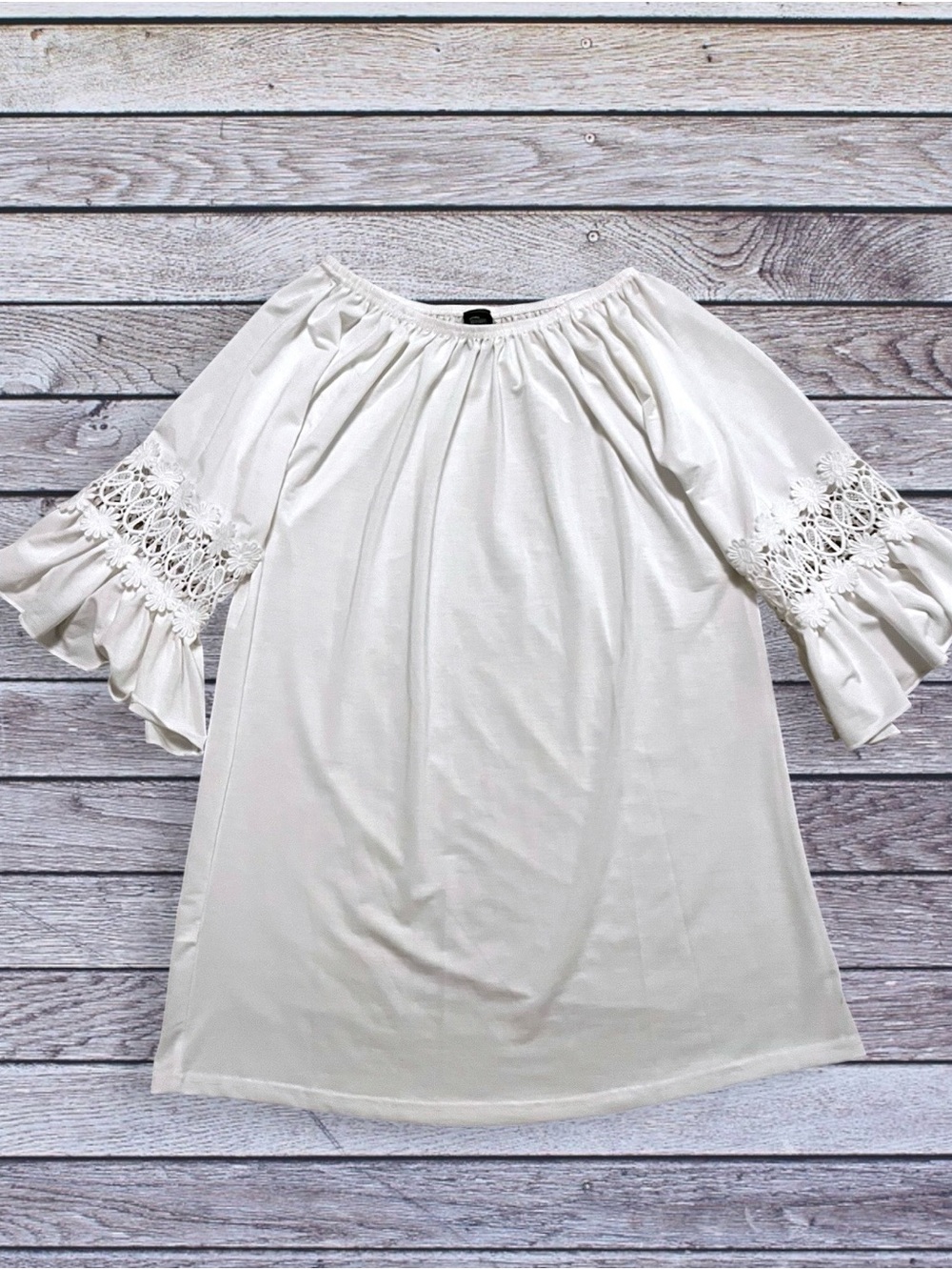 WinWin White Blouse with Ruffled Lace Bell Sleeves S - M